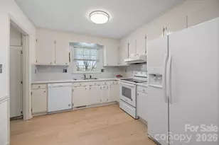 3039 Longwood Dr, Shelby, NC 28152 - Photo 8