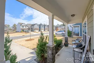 937 Canopy Fls Ln, York, SC 29745 - Photo 6