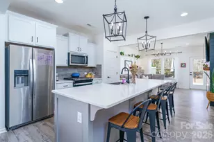 937 Canopy Fls Ln, York, SC 29745 - Photo 2