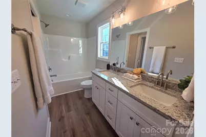 812 5th Avenue SW, Hickory, NC 28602 - Photo 8