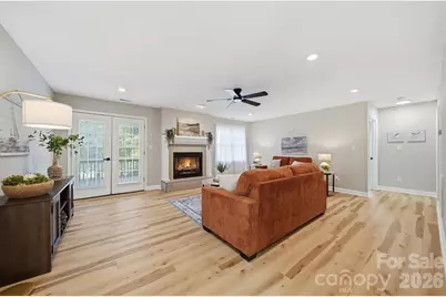 915 Barrington Drive NE, Lenoir, NC 28645 - Photo 6