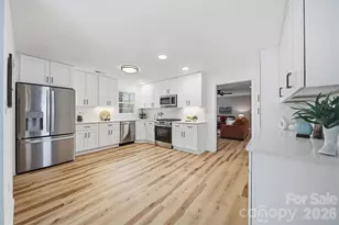 915 Barrington Dr NE, Lenoir, NC 28645 - Photo 14