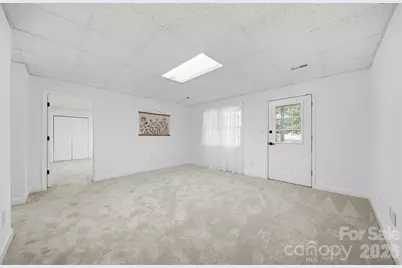 915 Barrington Drive NE, Lenoir, NC 28645 - Photo 32