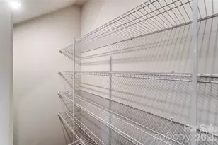 3830 Cheyney Park Dr, Charlotte, NC 28269 - Photo 14