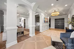 222 S Caldwell St, Charlotte, NC 28202 - Photo 4