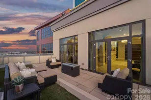 222 S Caldwell St, Charlotte, NC 28202 - Photo 44