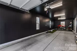 1130 Pegram Crossing Dr, Charlotte, NC 28205 - Photo 34