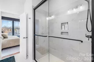 1130 Pegram Crossing Dr, Charlotte, NC 28205 - Photo 18