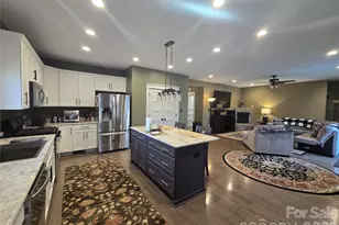 107 Beechmont Dr, Morganton, NC 28655 - Photo 18