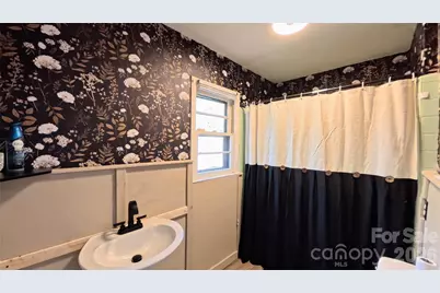 220 E Miller Street, Spindale, NC 28169 - Photo 16