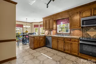 2340 Wynbourne Rd, Gastonia, NC 28056 - Photo 20