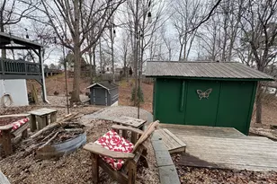 117 Pier Ave, New London, NC 28127 - Photo 16