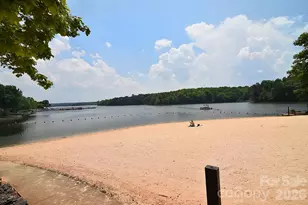 117 Pier Ave, New London, NC 28127 - Photo 28
