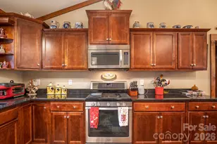 1600 Black Oak Dr, Sapphire, NC 28774 - Photo 12