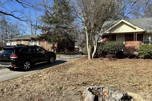 2517 Pear St, Greensboro, NC 27401 - Photo 2