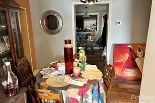 2517 Pear St, Greensboro, NC 27401 - Photo 8