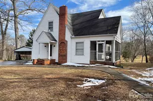 110 N Academy St, Mooresboro, NC 28114 - Photo 4