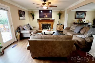 10001 White Cascade Dr, Charlotte, NC 28269 - Photo 10