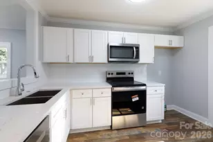 22 Center St, York, SC 29745 - Photo 10