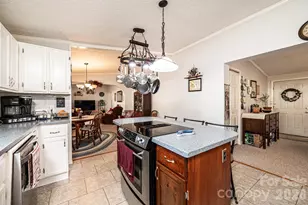 5876 Leil Rd, Hickory, NC 28602 - Photo 6