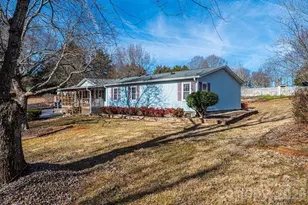 5876 Leil Rd, Hickory, NC 28602 - Photo 2