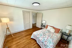 531 21st Ave NE, Hickory, NC 28601 - Photo 10