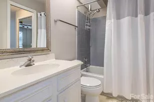 7811 Renaissance Ct, Charlotte, NC 28226 - Photo 20