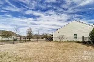 11203 Chapeclane Dr, Charlotte, NC 28278 - Photo 20