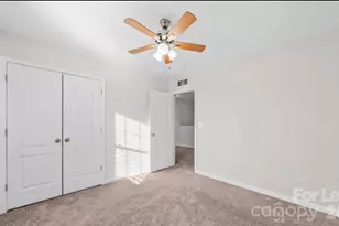 11203 Chapeclane Dr, Charlotte, NC 28278 - Photo 14