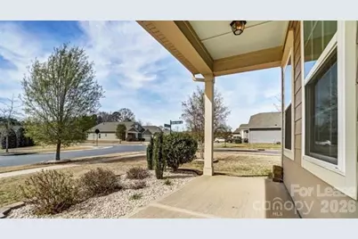 11203 Chapeclane Drive, Charlotte, NC 28278 - Photo 2