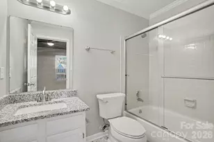 8221 Circle Tree Ln, Charlotte, NC 28277 - Photo 18