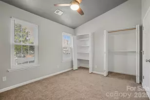 8221 Circle Tree Ln, Charlotte, NC 28277 - Photo 16