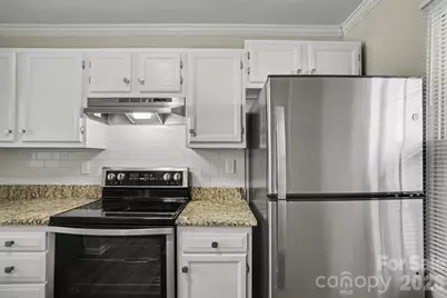 8221 Circle Tree Lane, Charlotte, NC 28277 - Photo 6