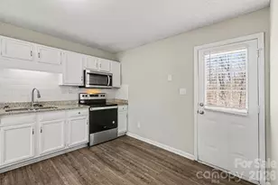 5932 Scots Bluff Dr, Charlotte, NC 28227 - Photo 10