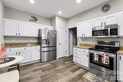 8057 Sultana Circle, Charlotte, NC 28227 - Photo 12