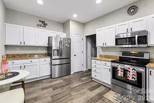 8057 Sultana Cir, Charlotte, NC 28227 - Photo 12