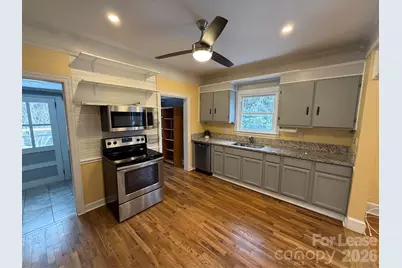 318 N Academy Street, Mooresville, NC 28115 - Photo 8