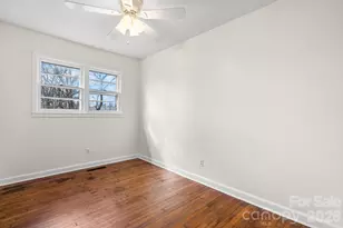 302 Ramsey St, Morganton, NC 28655 - Photo 20