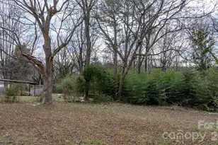 302 Ramsey St, Morganton, NC 28655 - Photo 20