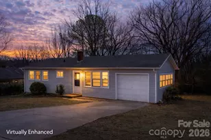 302 Ramsey St, Morganton, NC 28655 - Photo 2
