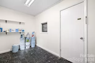 302 Ramsey St, Morganton, NC 28655 - Photo 14