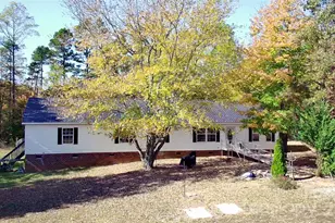 276 Ostwalt Amity Rd, Troutman, NC 28166 - Photo 2