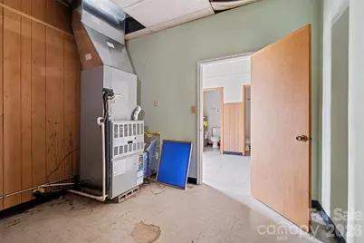 136 W Virginia Avenue, Bessemer City, NC 28016 - Photo 34