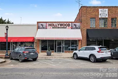 136 W Virginia Avenue, Bessemer City, NC 28016 - Photo 4