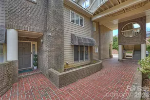 2330 Roswell Ave, Charlotte, NC 28207 - Photo 2