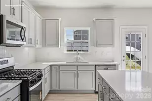 3671 Charles St NW, Conover, NC 28613 - Photo 12