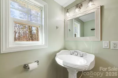 1015 Mountain View Street, Hendersonville, NC 28739 - Photo 32