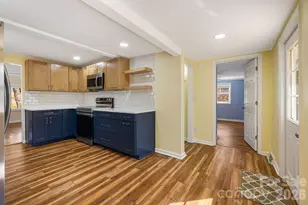 1015 Mountain View St, Hendersonville, NC 28739 - Photo 24