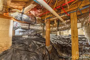 1015 Mountain View St, Hendersonville, NC 28739 - Photo 48