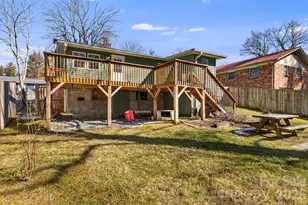 1015 Mountain View St, Hendersonville, NC 28739 - Photo 42